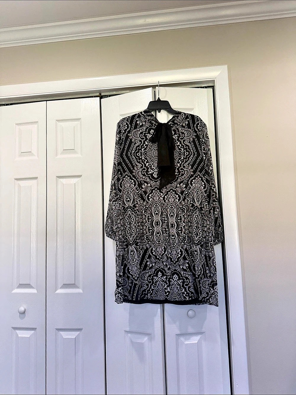 Mini Dress in Black & White Like New